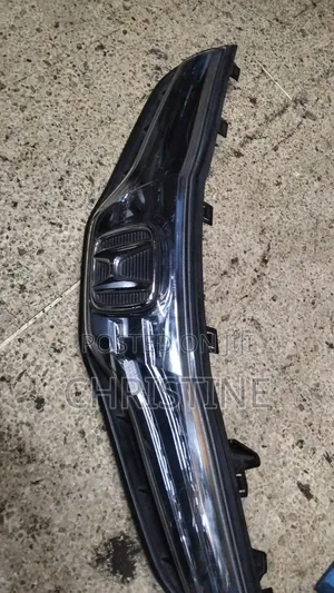 Honda Fit Shuttle Grille