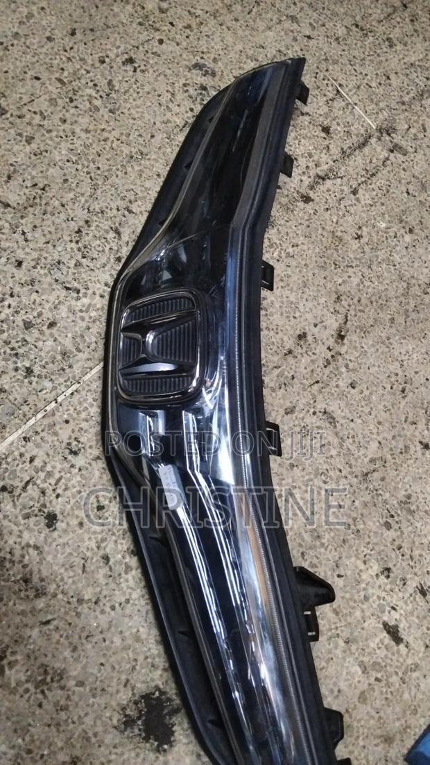 Honda Fit Shuttle Grille