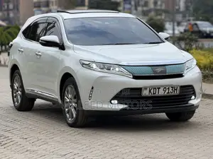 Toyota Harrier 2.0 2018 Pearl