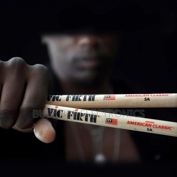 A Set of 2 5a Walnut Drumsticks, Perfect for Jazz Drummers. - thumbnail 5