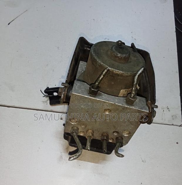 Abs Pump Toyota Harrier Old Model - thumbnail 2