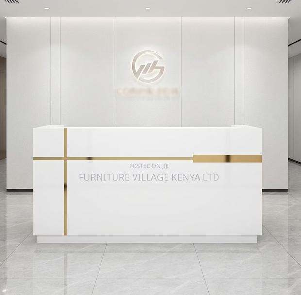 Classic Modern Front Desk - thumbnail 6