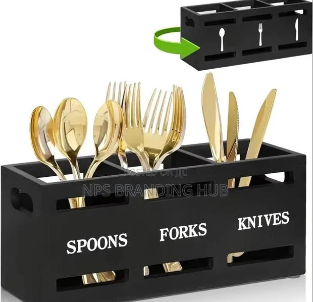 Wooden Partitioned Cutlery/Utensils Holder (Gra.T