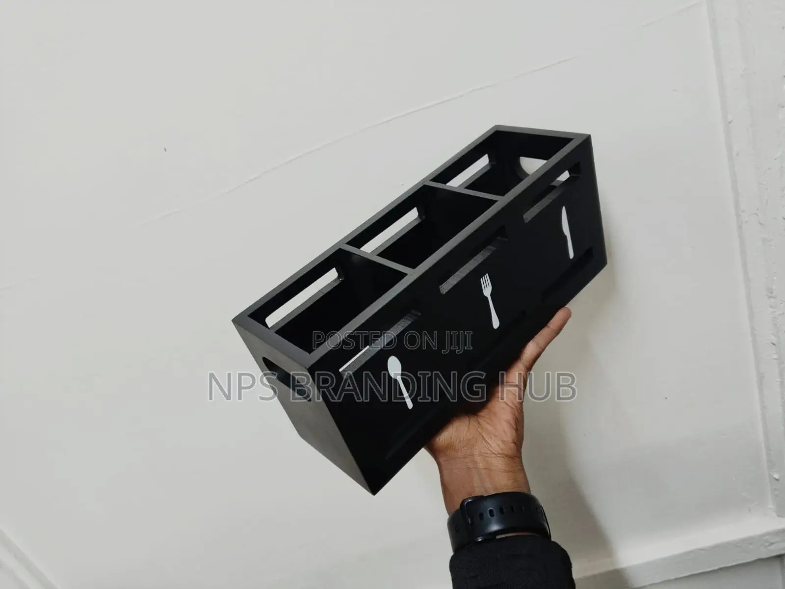 Wooden Partitioned Cutlery/Utensils Holder (Gra.T