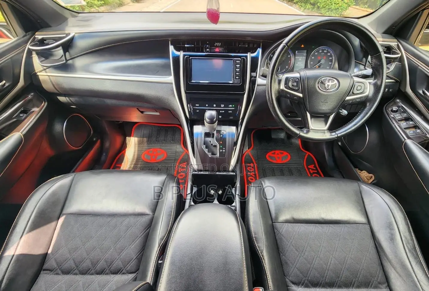 Toyota Harrier 2017 Maroon