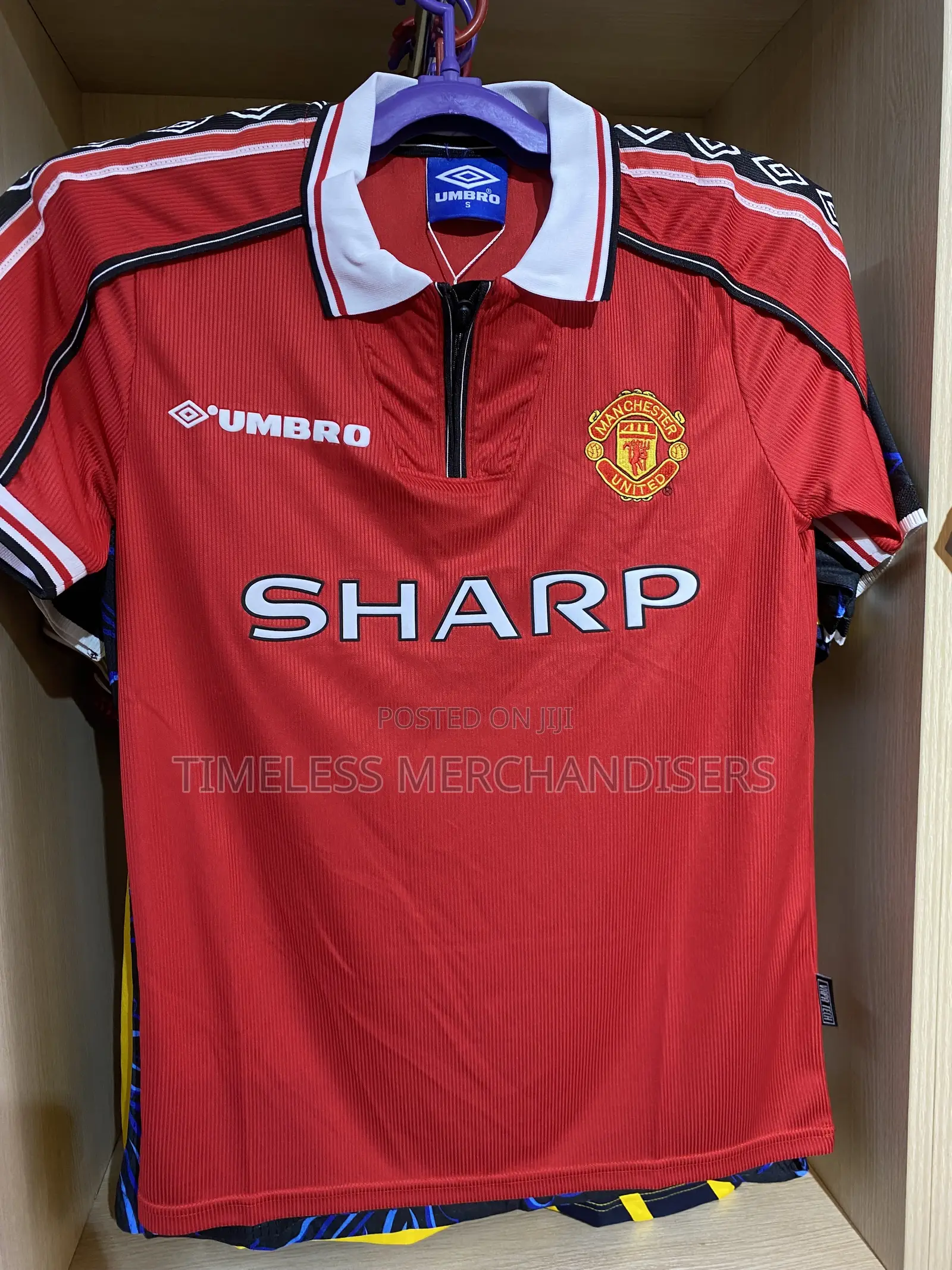 Manchester United Retro Kit