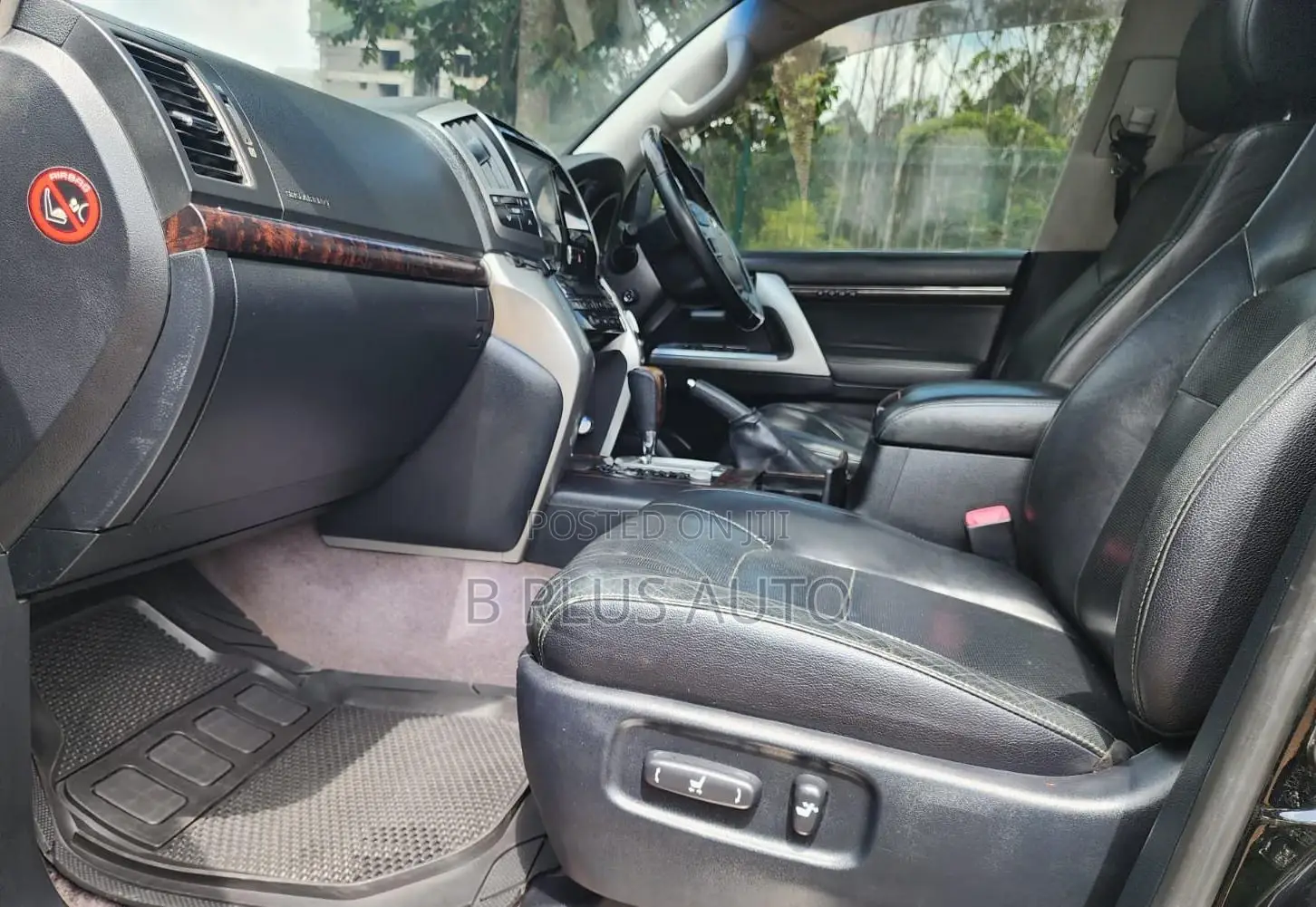 Toyota Land Cruiser 2012 Black