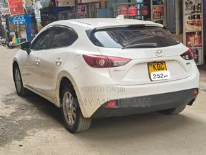 Mazda Axela 2015 Pearl