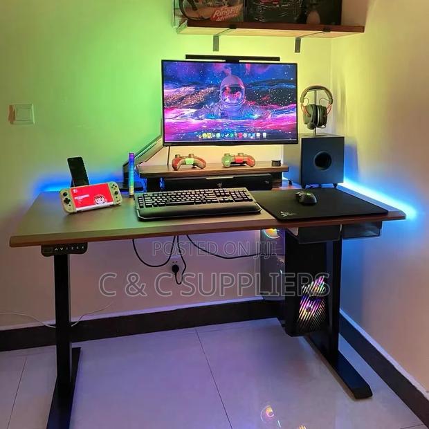 Height Adjustable Standing Desk. - thumbnail 6