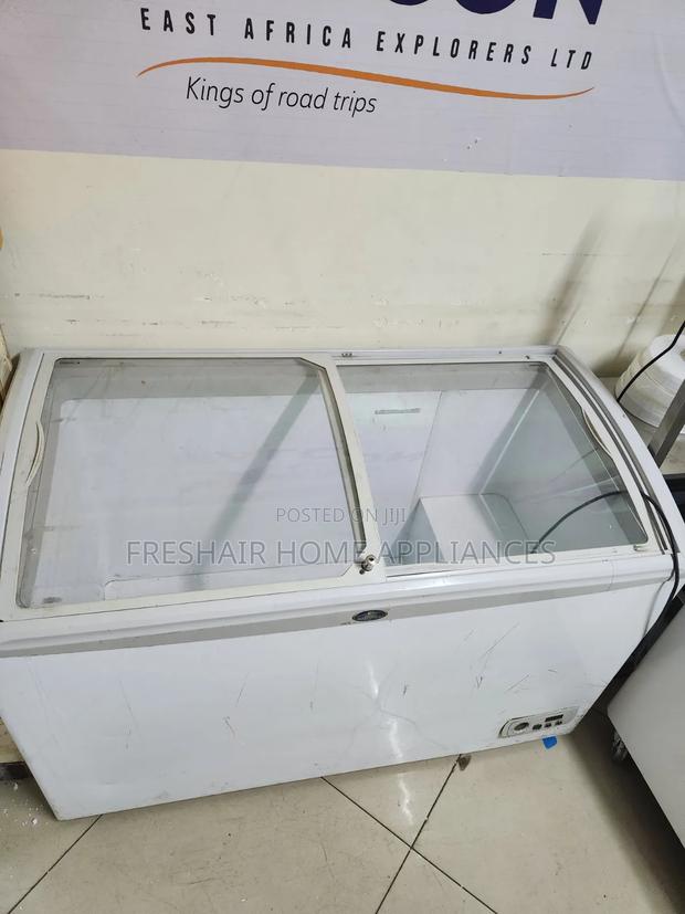 White Clear Display Freezer
