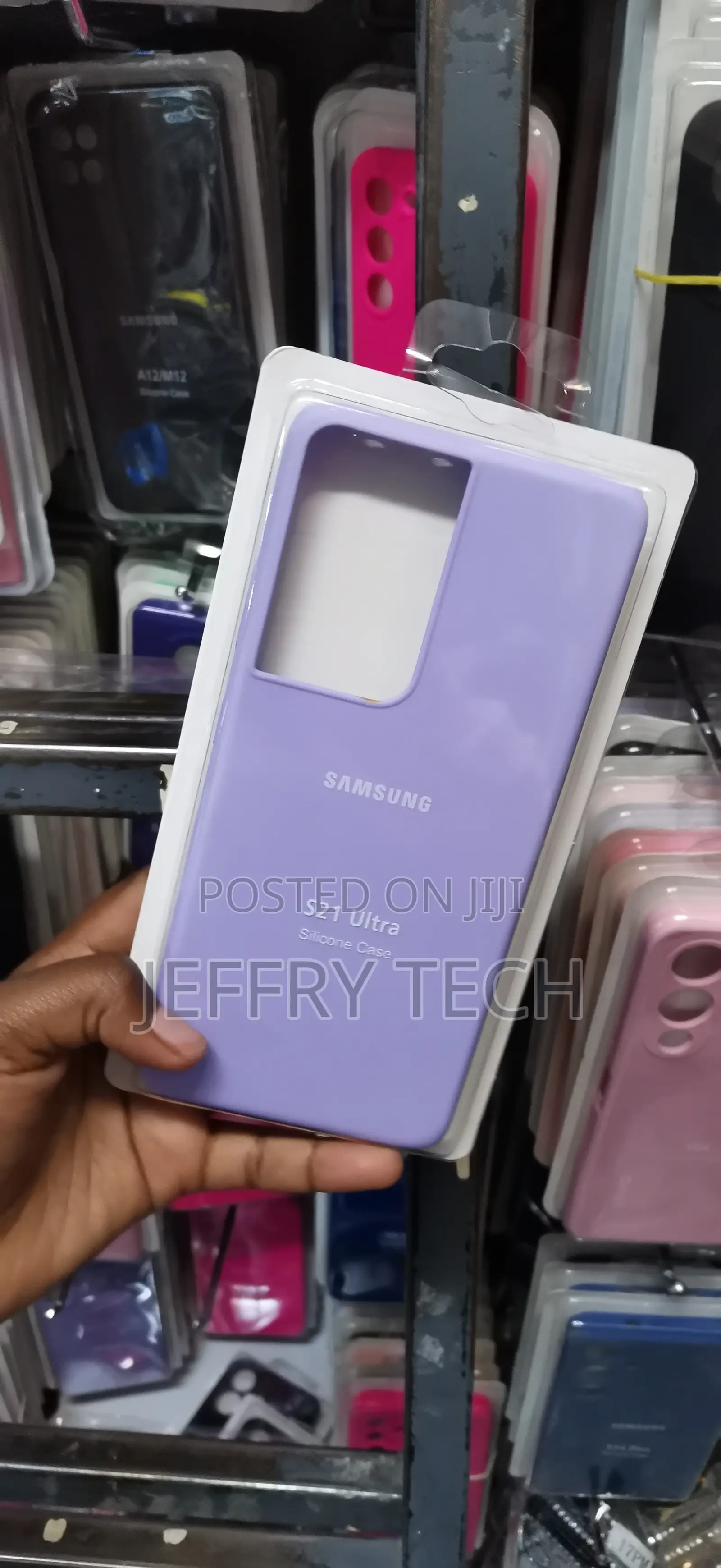 Samsung Galaxy S21 Ultra Silky, Non-Slip Exterior Lightweight Case