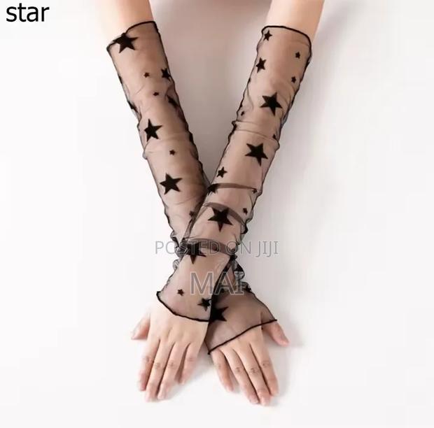 Fishnet/Mesh Sleeves - thumbnail 2