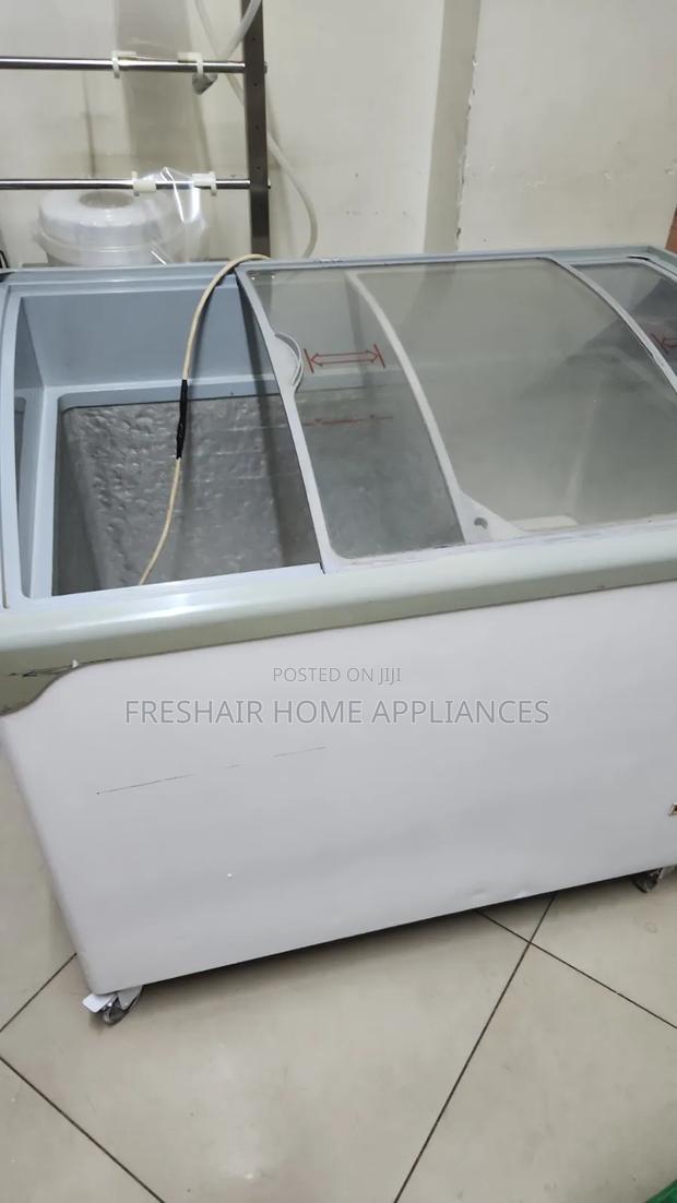 Medium Deep Freezer Display - thumbnail 3
