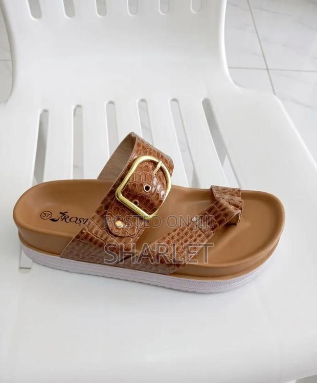 Girlie Shoes - thumbnail 2