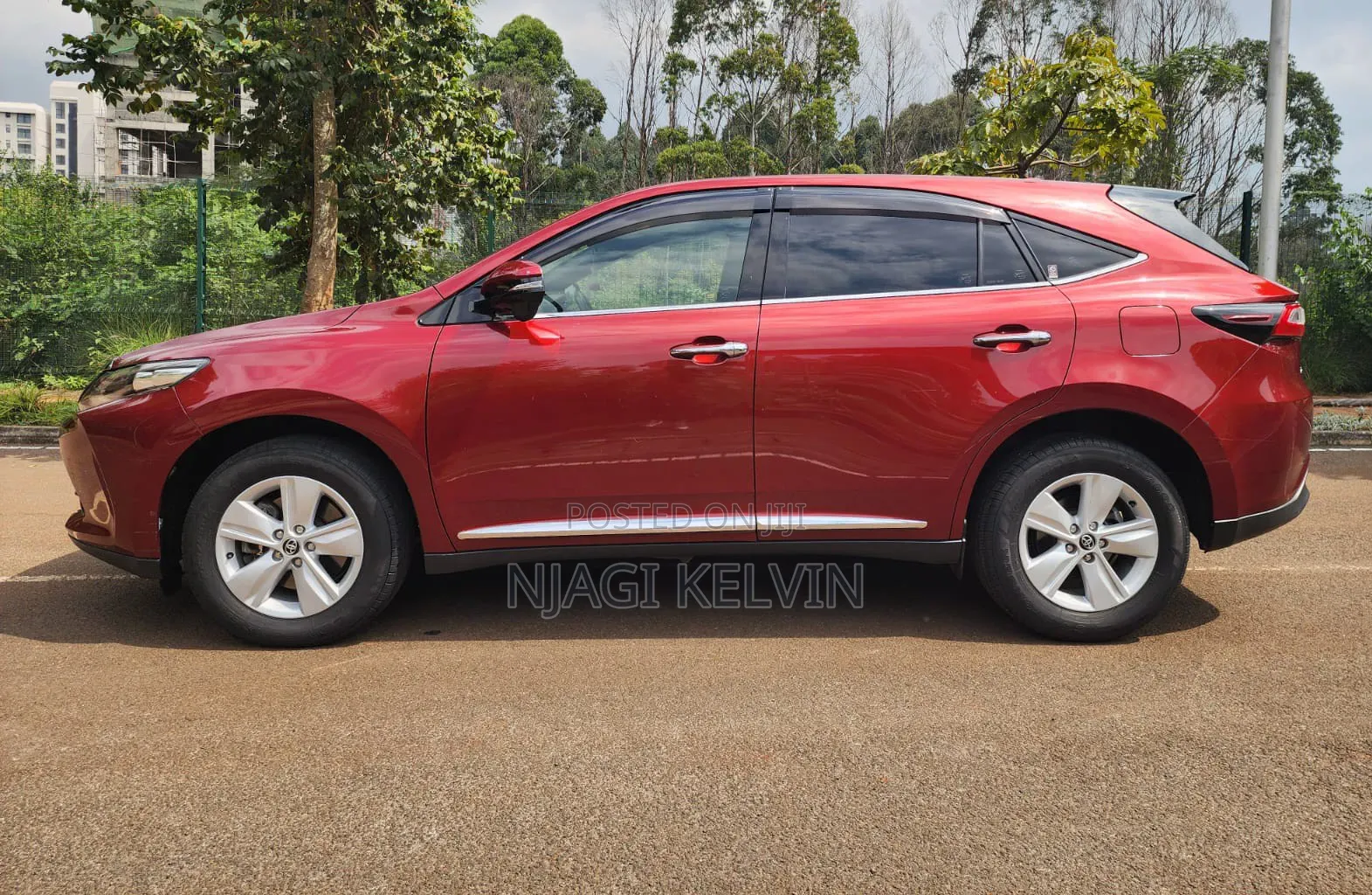 Toyota Harrier 2.0 2017 Red