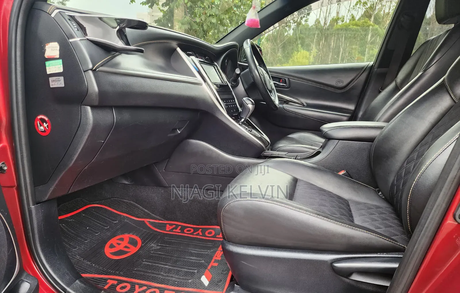 Toyota Harrier 2.0 2017 Red