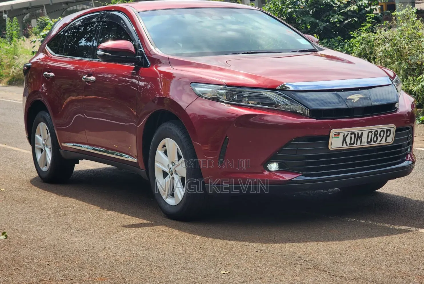 Toyota Harrier 2.0 2017 Red