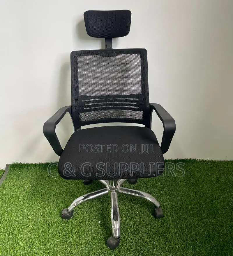 Ergonomic Adjustable Mesh Chair.