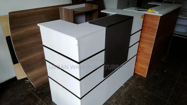 Reception Waiting Desk