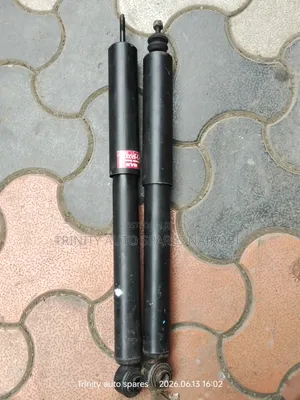 Original Kyb Ex Japan Mitsubishi Pajero Shogun Rear Shock Absorbers