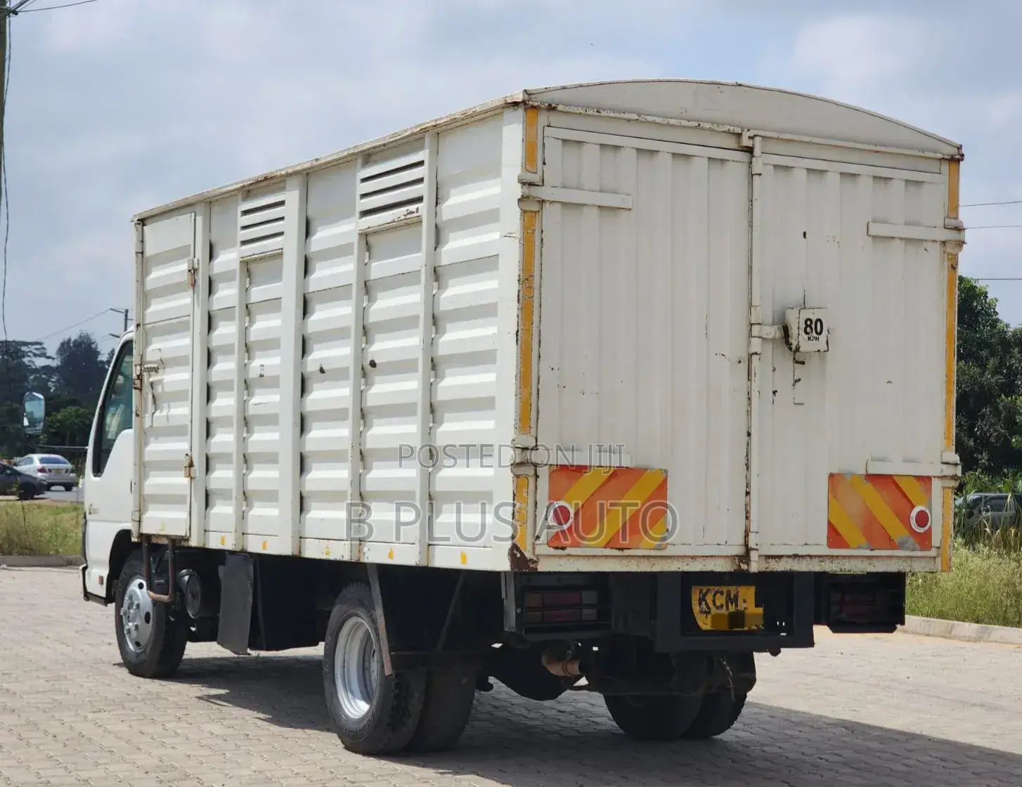 Iisuzu NKR