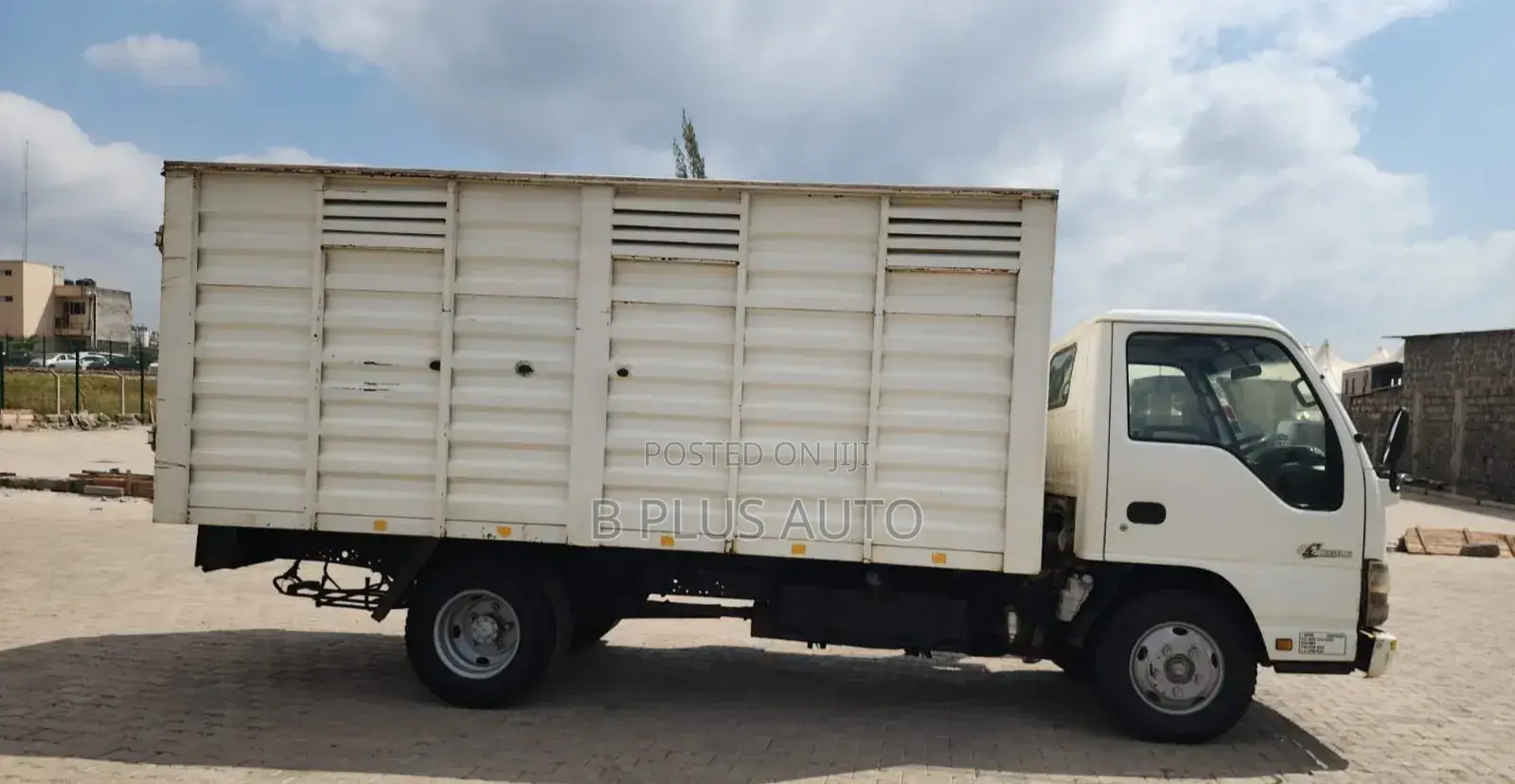 Iisuzu NKR