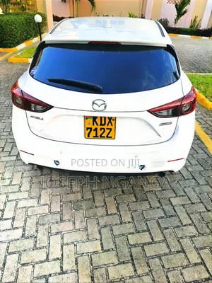 Mazda Axela 2018 White