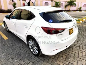 Mazda Axela 2018 White