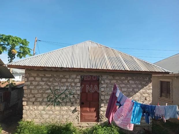 2bdrm House in Kiembeni for sale