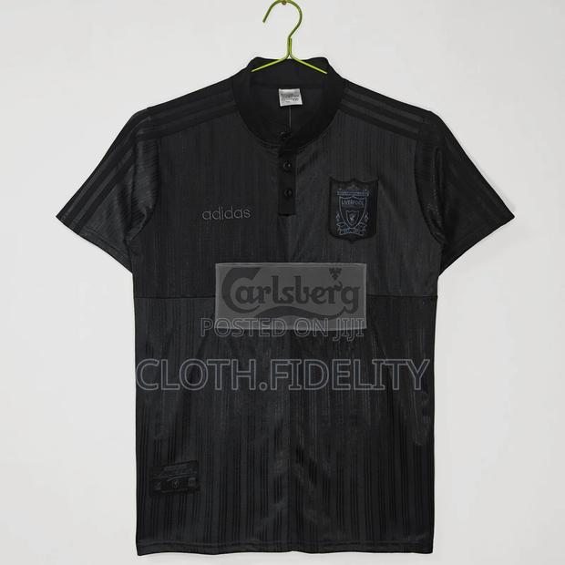 Liverpool Carlsberg 95/96 Adidas Black Out Edition Kit