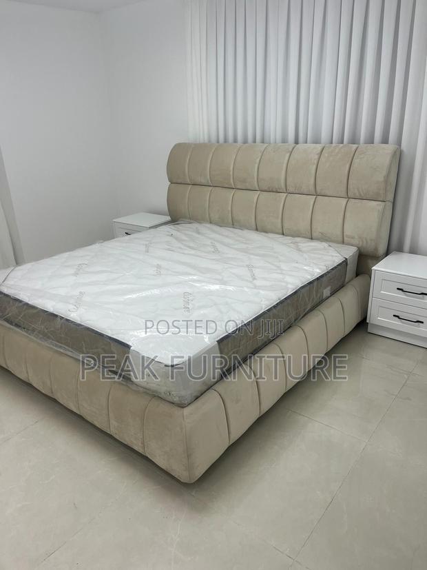 Modern Chester Bubbled Bed