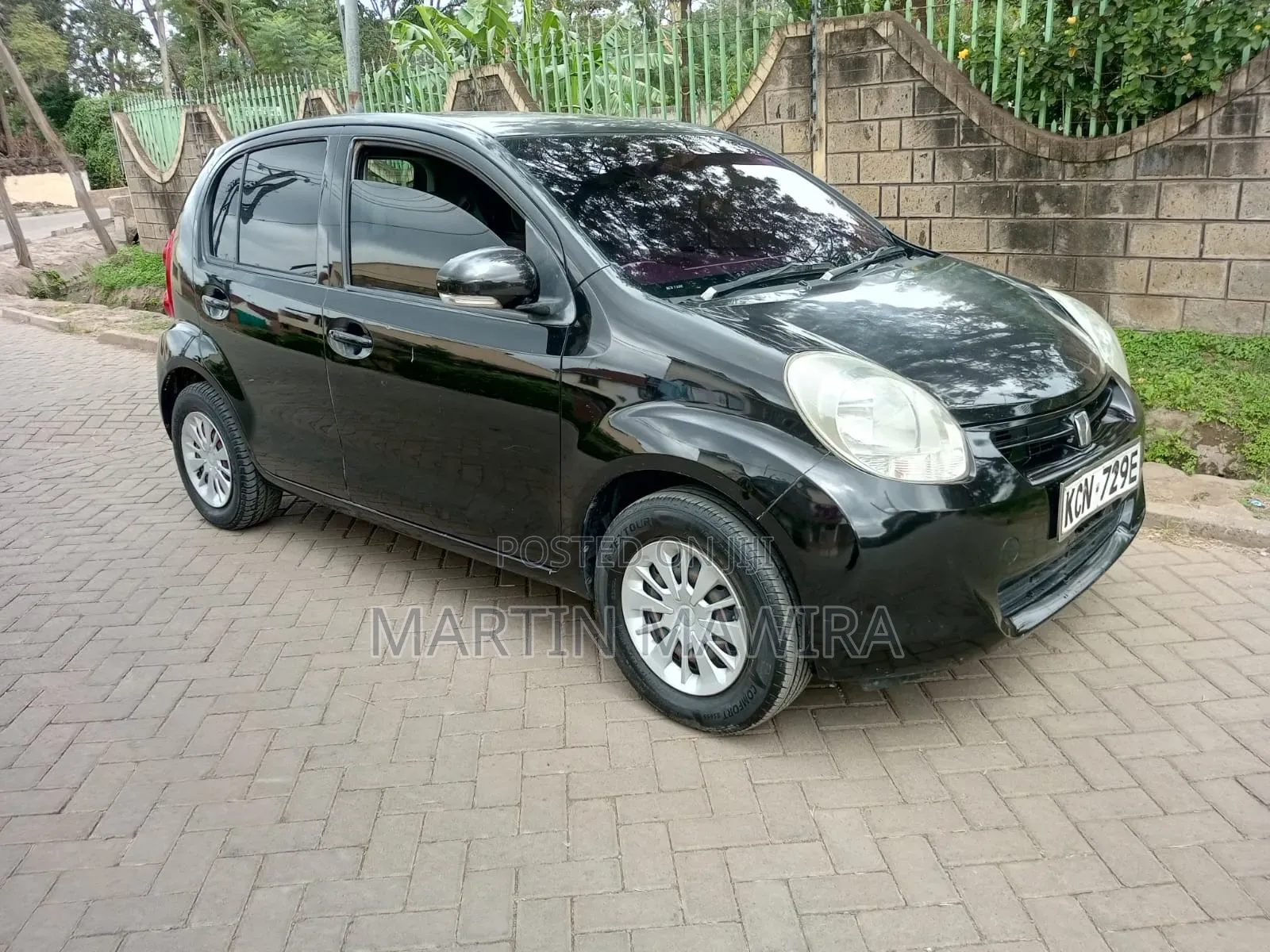 Toyota Passo 2010 Black