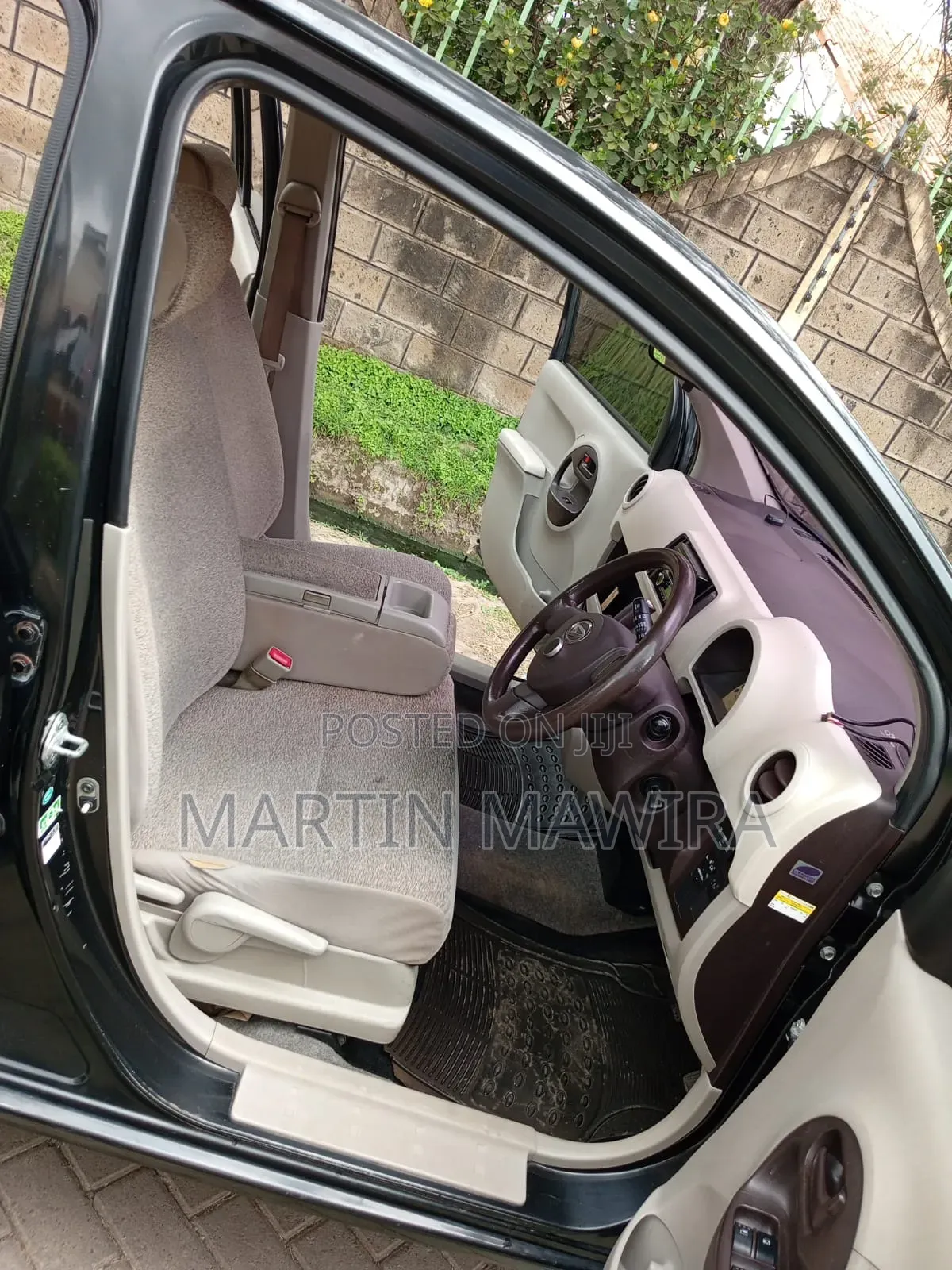 Toyota Passo 2010 Black
