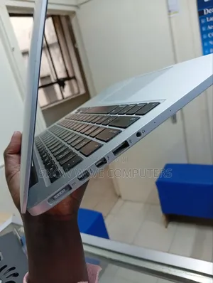 Laptop Apple MacBook Pro 2015 8GB Intel Core i5 SSD 512GB