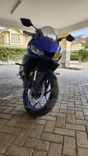 Yamaha R3 2022 Blue