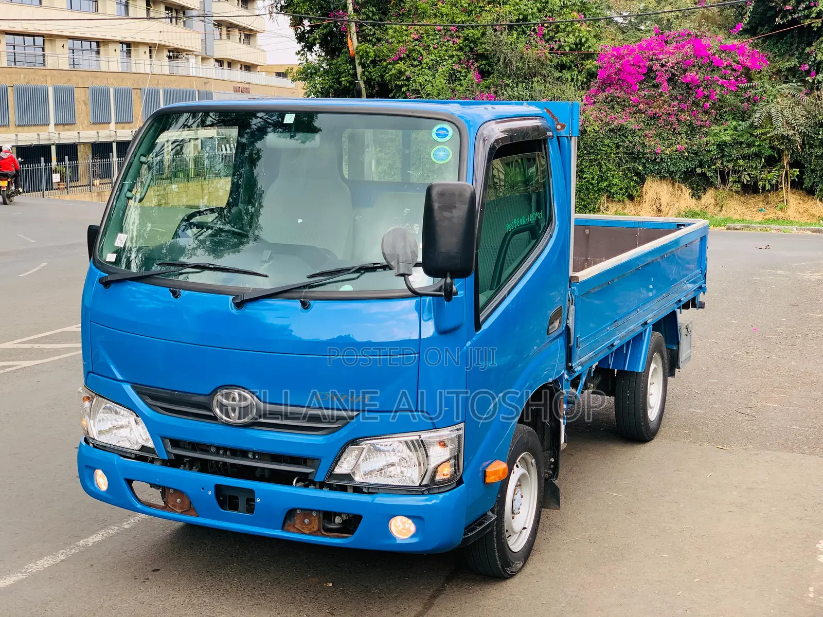Toyota Dyna 2018 Blue