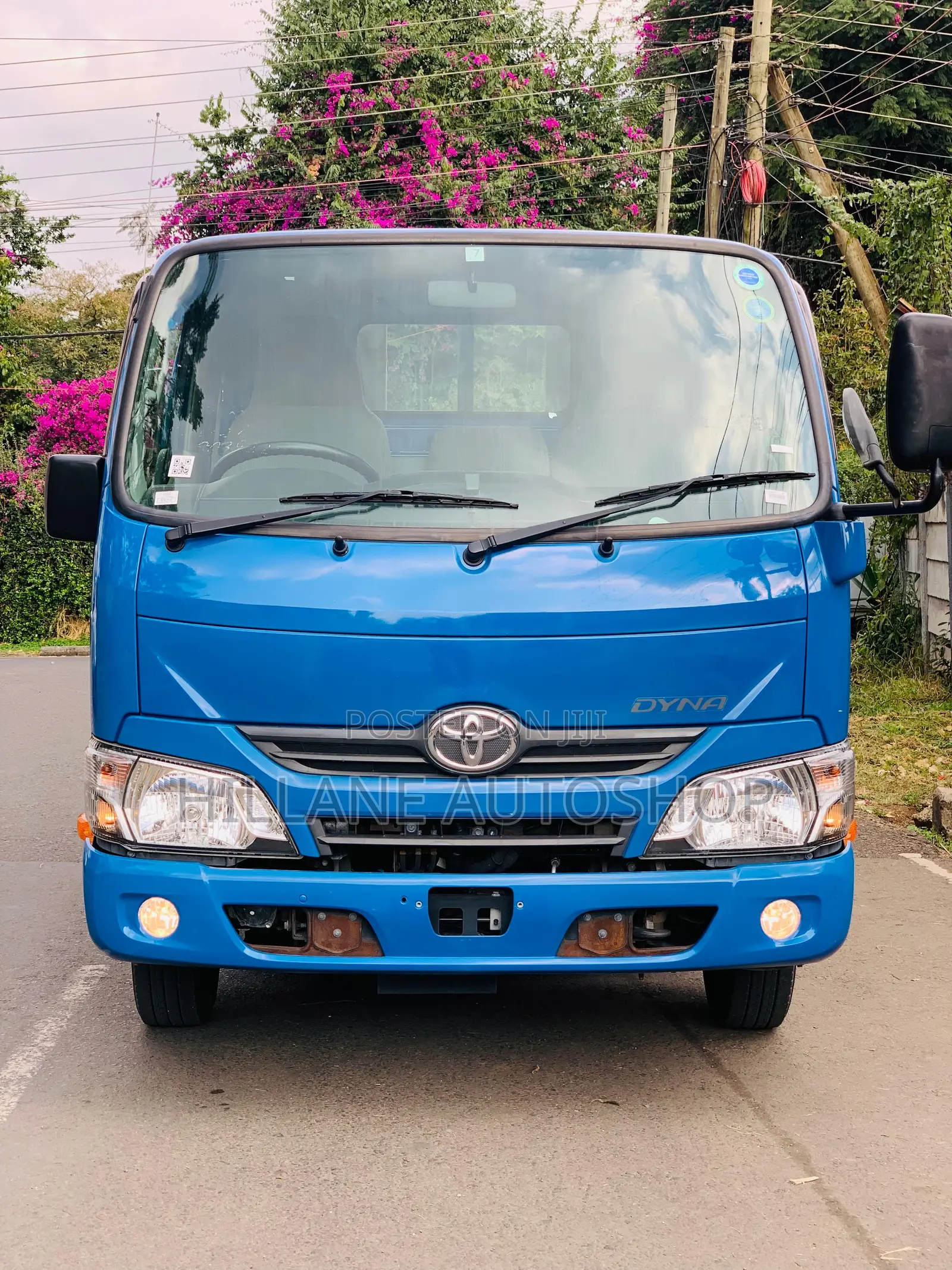 Toyota Dyna 2018 Blue