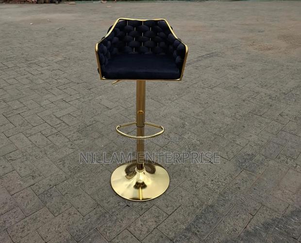 Luxury Modern Bar Stools - thumbnail 4