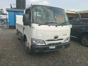 Toyota Dyna 2020 White
