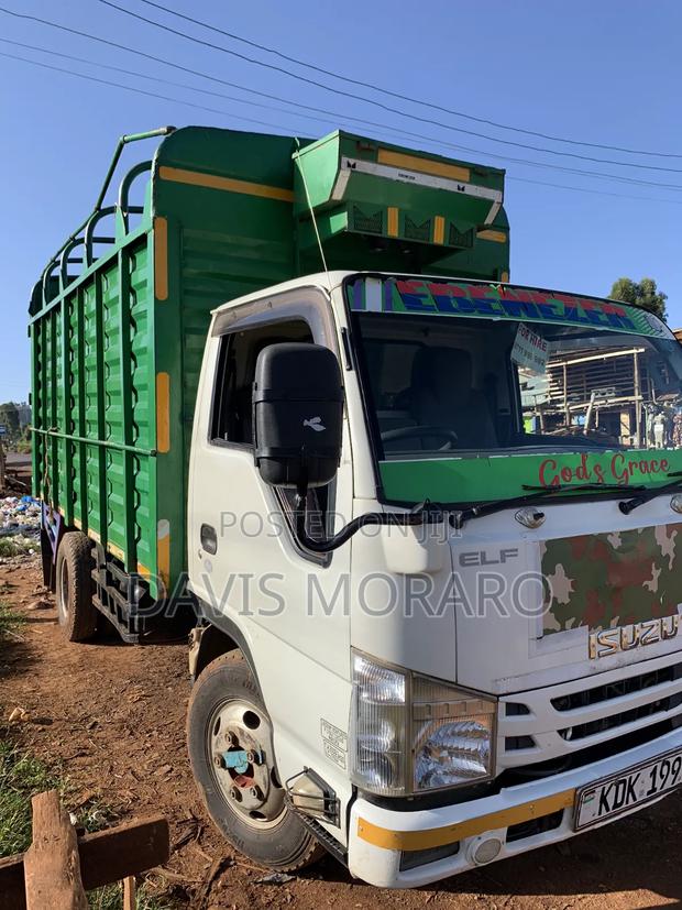 Isuzu Elf Lorry 2015 White - thumbnail 3