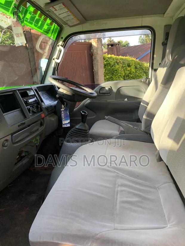 Isuzu Elf Lorry 2015 White - thumbnail 6