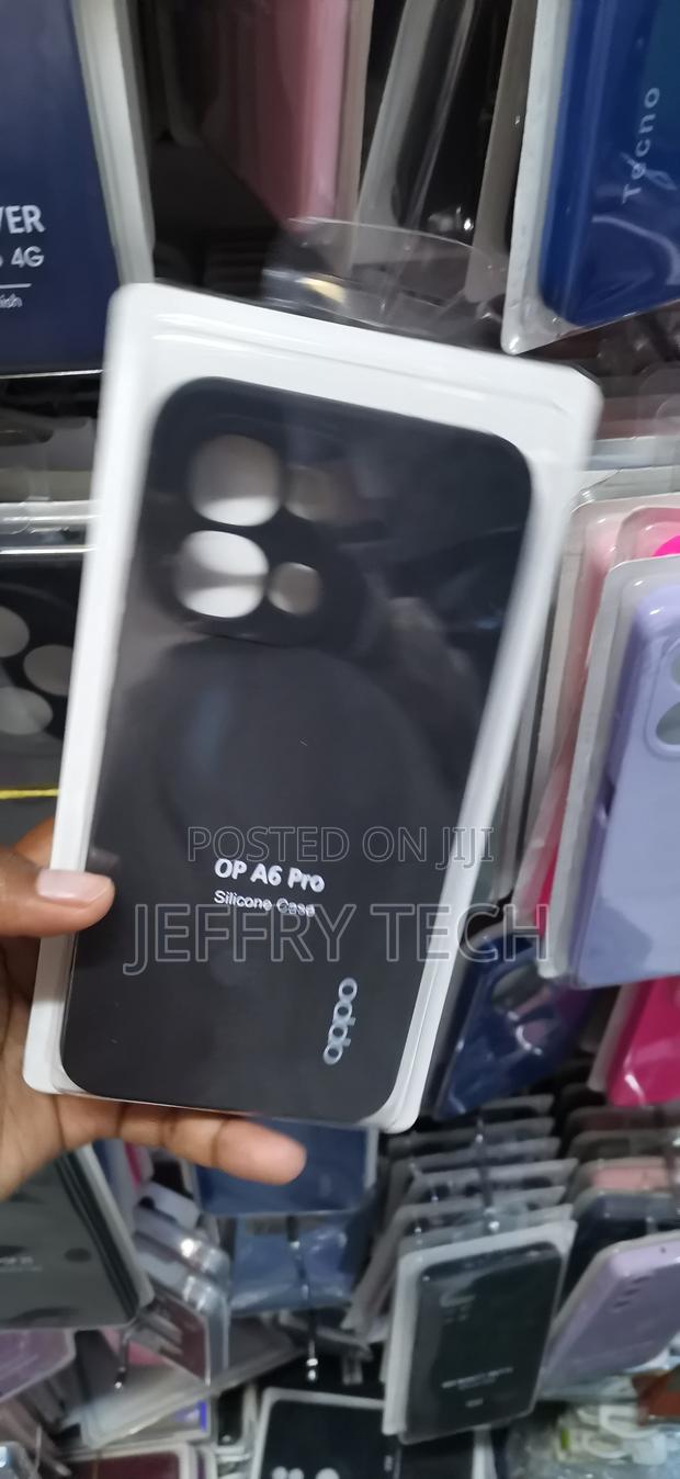 Oppo A6 Pro Distinct, Large Square-Shaped Cutout Case - thumbnail 2