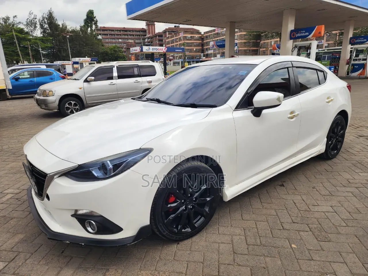 Mazda Axela 2016 White