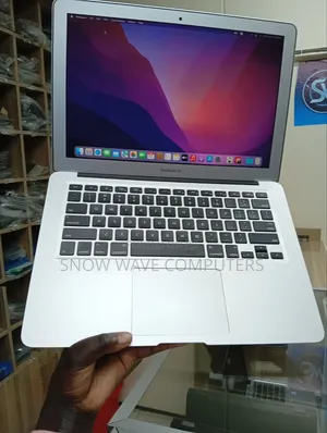 Laptop Apple MacBook Air 2015 8GB Intel Core i5 SSD 256GB