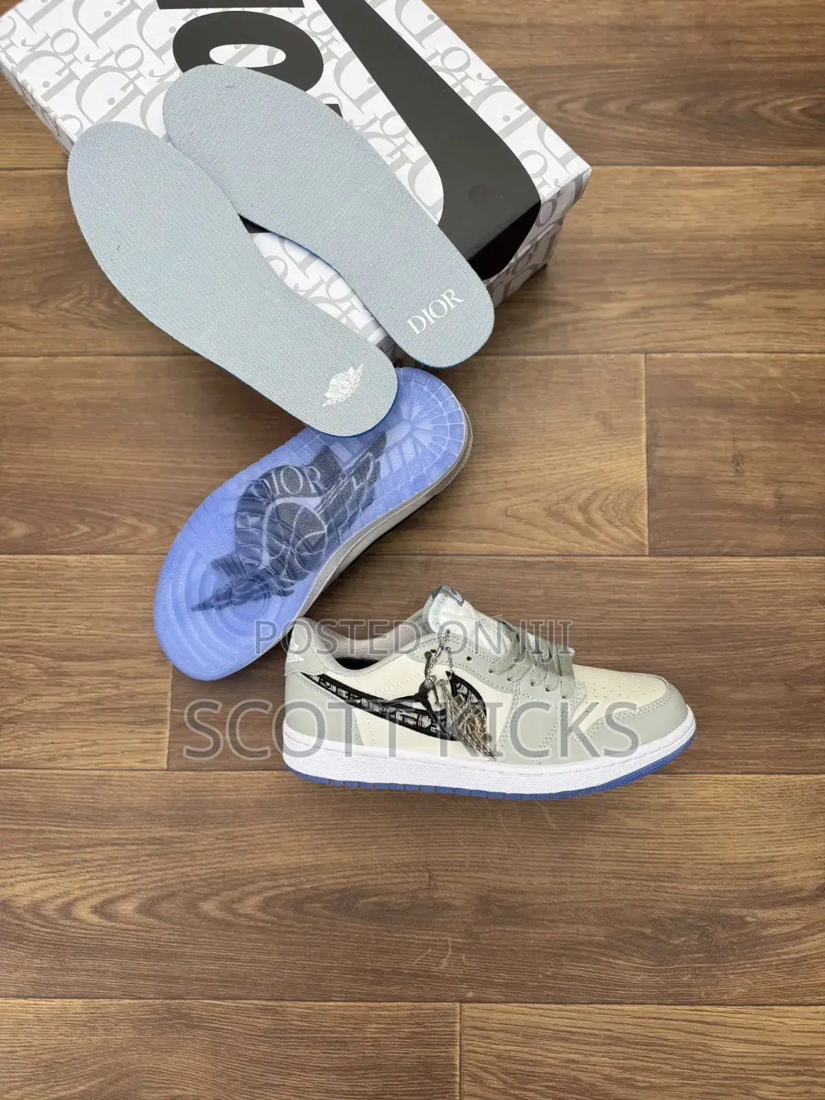 Air Jordan Low X Dior