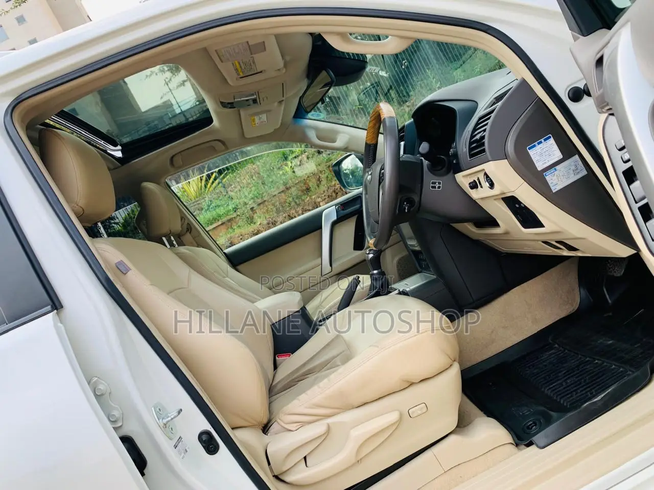 Toyota Land Cruiser Prado 2017 White