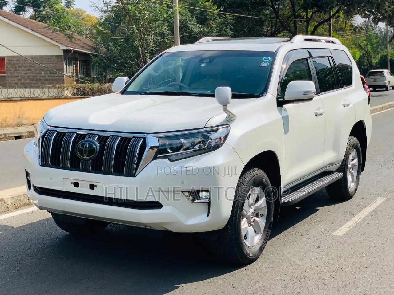 Toyota Land Cruiser Prado 2017 White