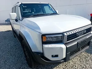 Toyota Land Cruiser Prado 2023 White