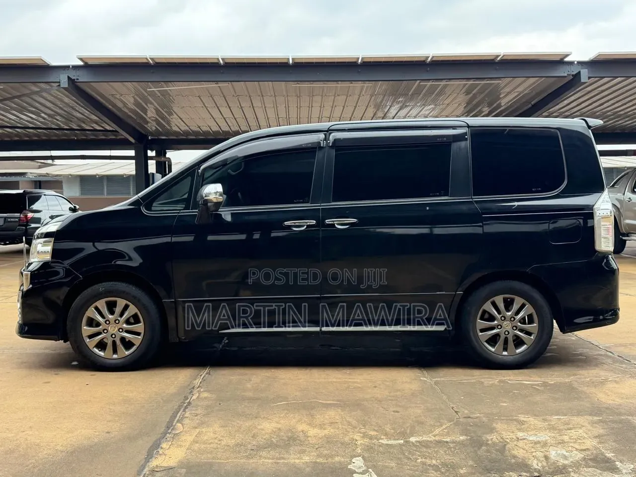 Toyota Voxy 2012 Black