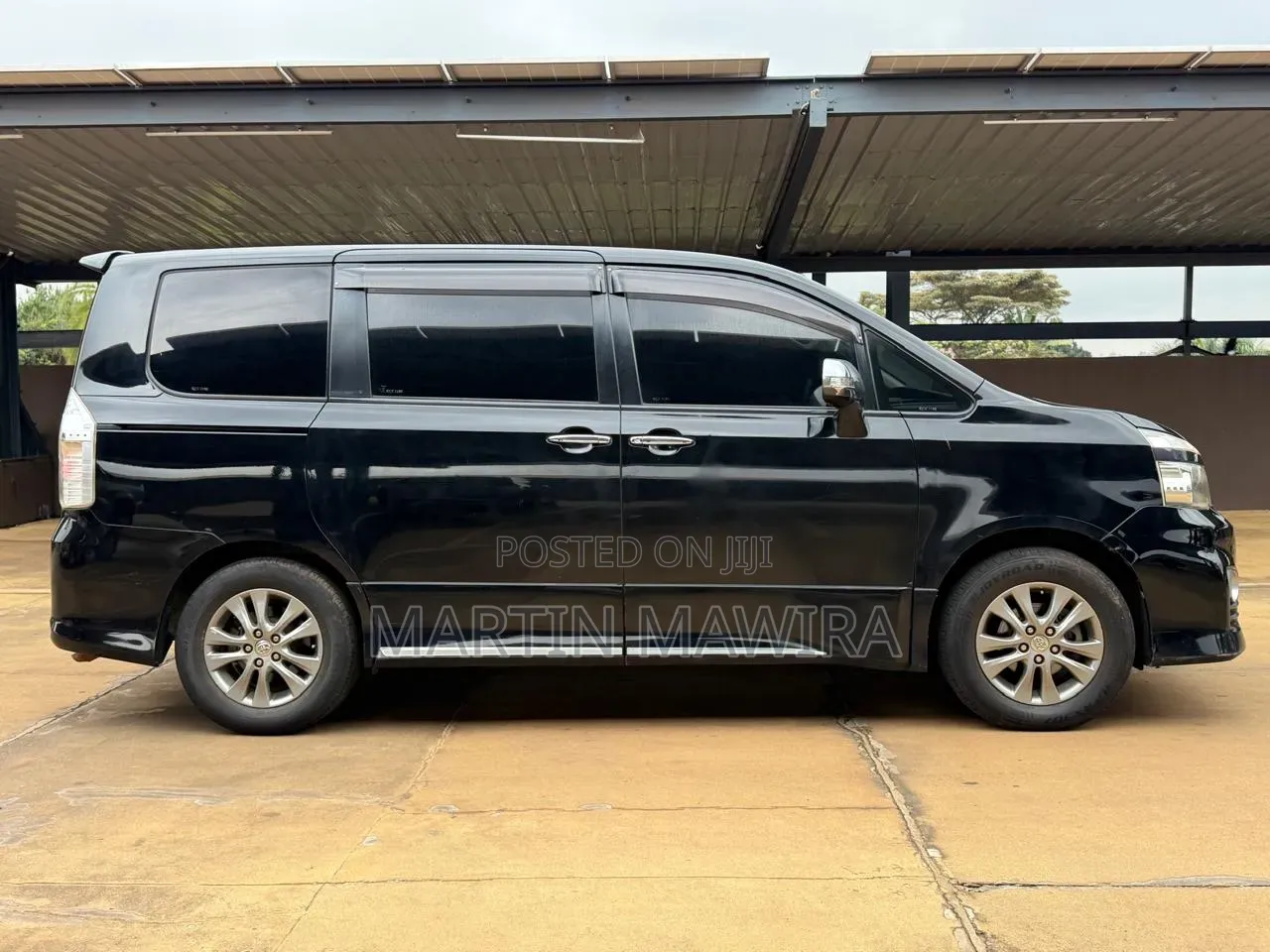 Toyota Voxy 2012 Black